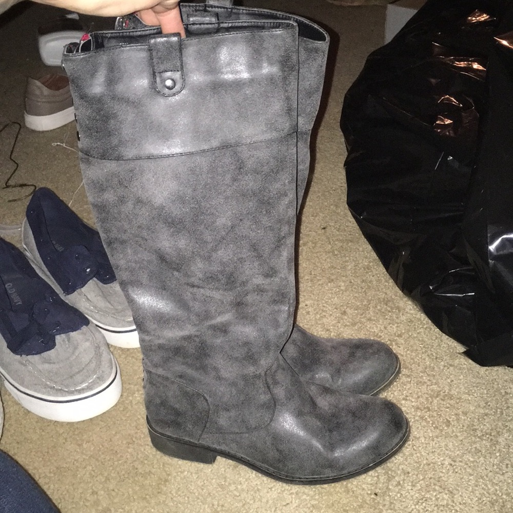 Boots!